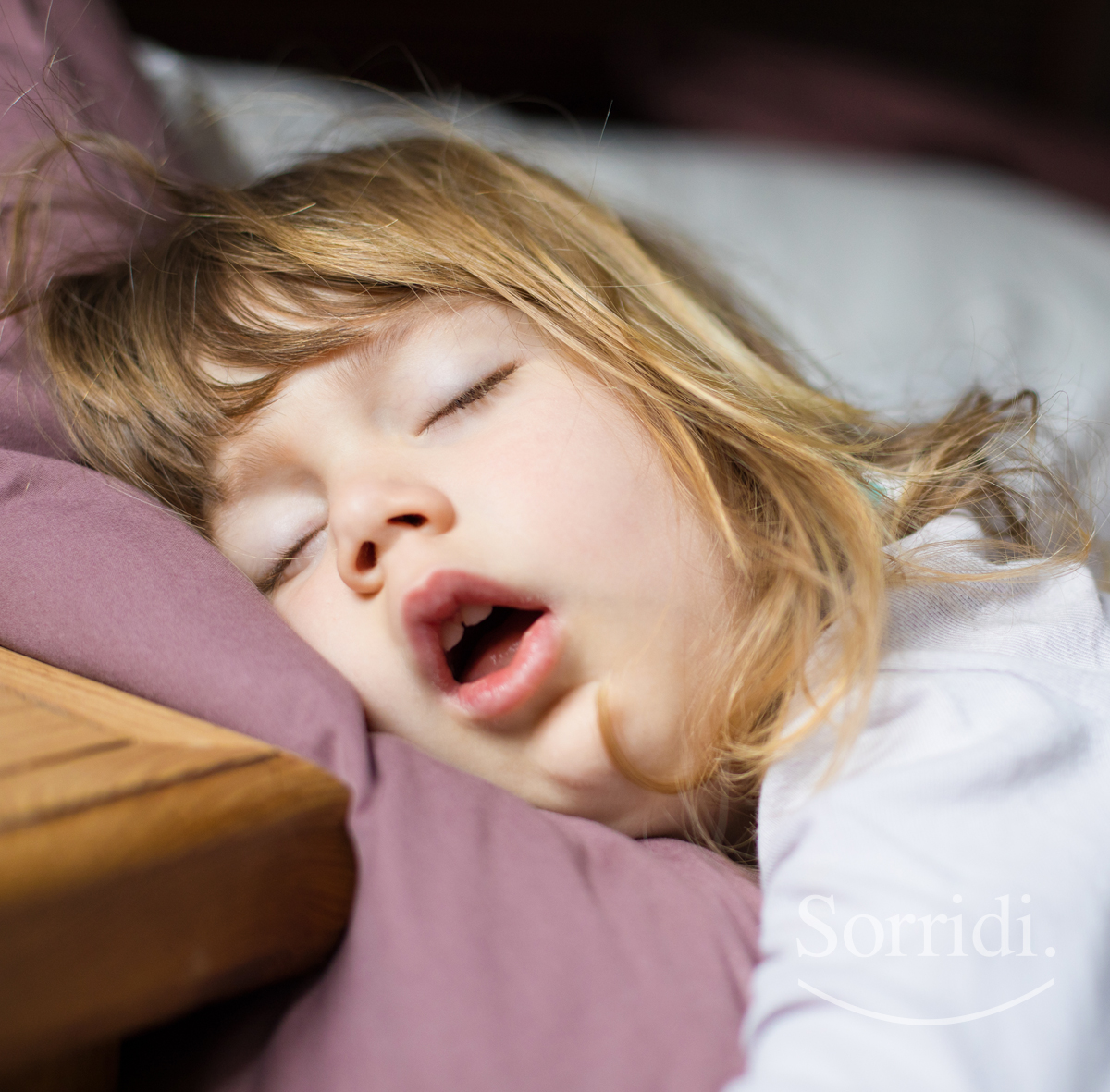 Apnee-notturne-bambini-adulti-Sorridi-magazine-il-dentista-risponde