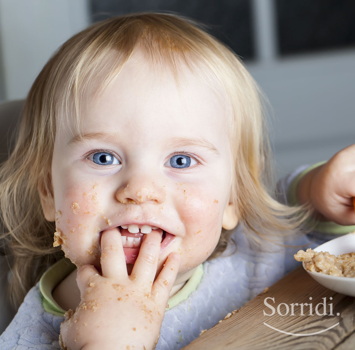 Sorridi-magazine-deglutizione-infantile-dentista-locarno-ticino